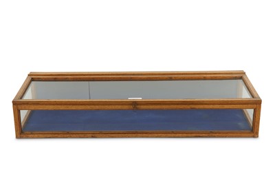 Lot 599 - A Victorian oak tabletop bijouterie cabinet of...