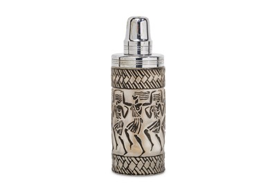 Lot 66 - A RENÉ LALIQUE FROSTED AND ENAMELLED GLASS...