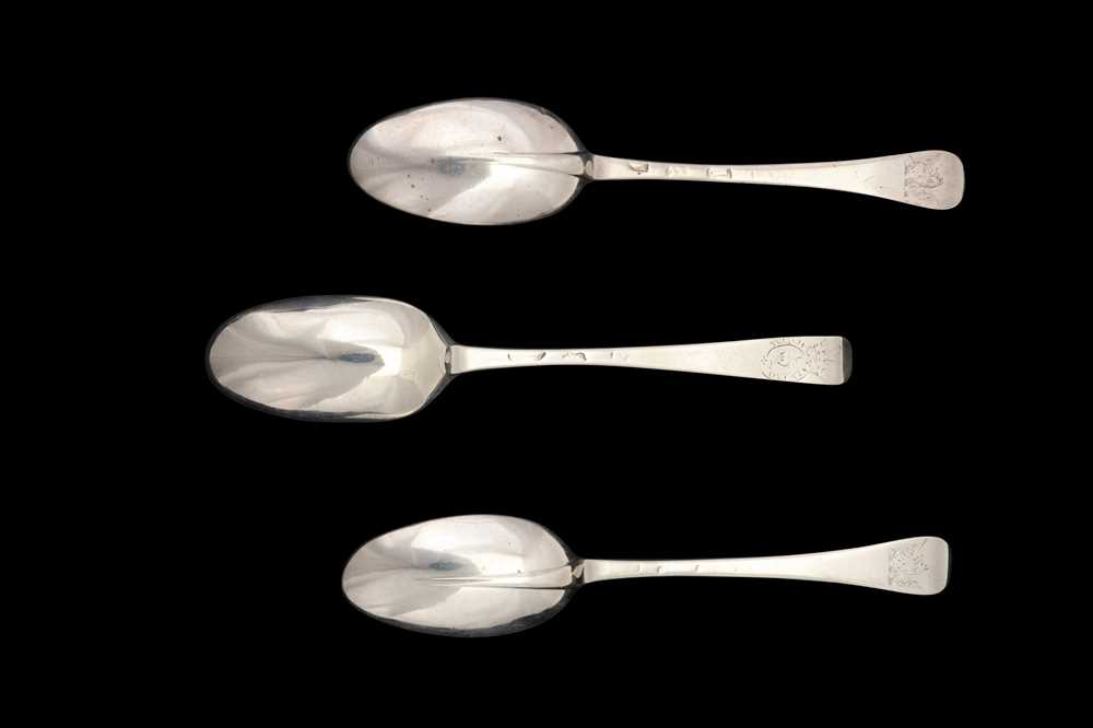 Lot 43 - A pair of George I dessert spoons, London 1724 maker’s mark obscured