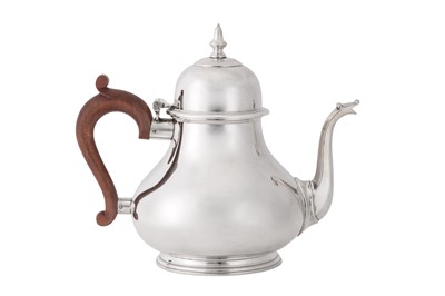 Lot 93 - An Elizabeth II sterling silver teapot, London 1972 by Asprey and Co