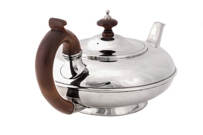 Lot 20 - A George IV sterling silver bachelor’s teapot, London 1828 by Robert Garrard II (reg. 16th April 1818)