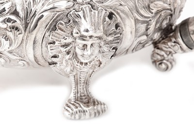 Lot 113 - A George IV sterling silver teapot, London 1825 by Joseph Craddock (reg. 13th Oct 1825)
