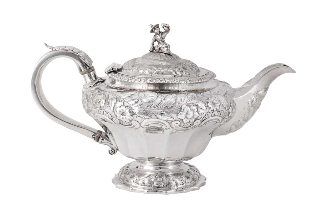 Lot 112 - A George IV sterling silver teapot, London 1826 by John James Keith (reg. 5th May 1824)