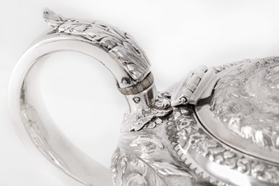Lot 112 - A George IV sterling silver teapot, London 1826 by John James Keith (reg. 5th May 1824)