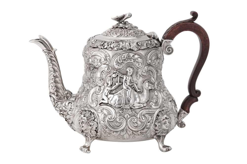 Lot 115 - A George III sterling silver teapot, London 1819 by Jospeh Craddock and William Ker Reid (reg. 8th Jun 1812)