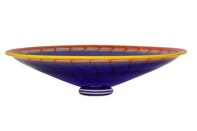 Lot 73 - A LARGE CONTEMPORARY ART GLASS 'BON BON'...