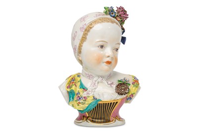 Lot 21 - A LARGE MEISSEN PORCELAIN BUST OF PRINCESS...