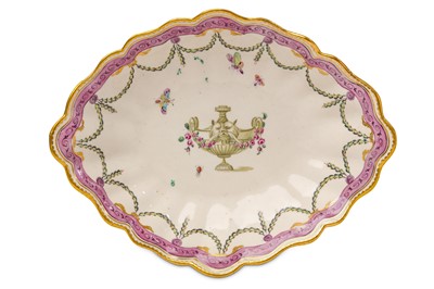 Lot 8 - A CHELSEA-DERBY PORCELAIN DISH, circa 1775-84,...