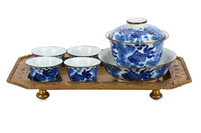 Lot 391 - A CHINESE BLUE AND WHITE 'GOLDFISH' TEA SET....