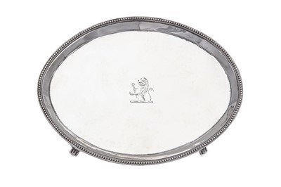 Lot 452 - A mixed group of two sterling silver items,...