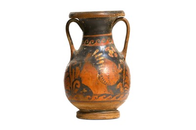Lot 77 - AN APULIAN RED FIGURE AMPHORA Circa 4th - 3rd...